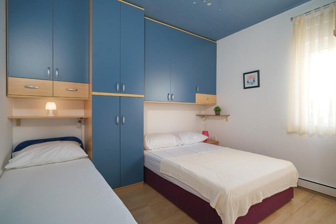 Apartmani Nedoklan ซรีมา ภายนอก รูปภาพ