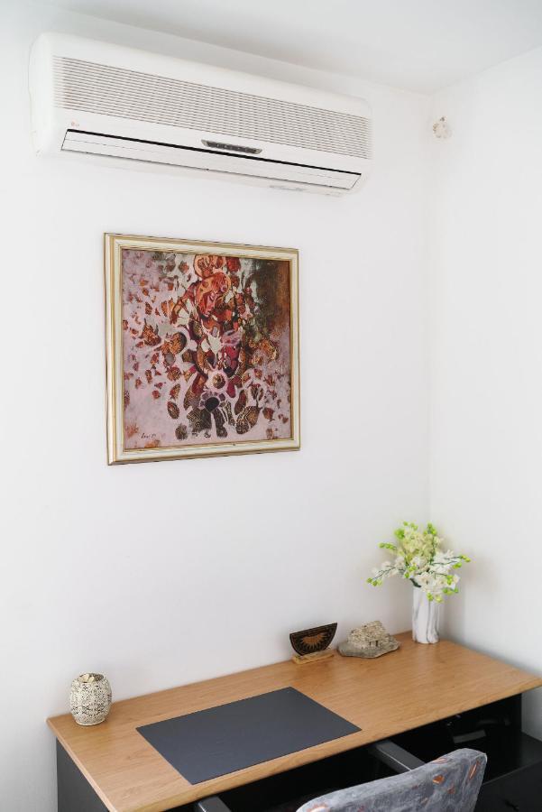 Apartmani Nedoklan ซรีมา ภายนอก รูปภาพ