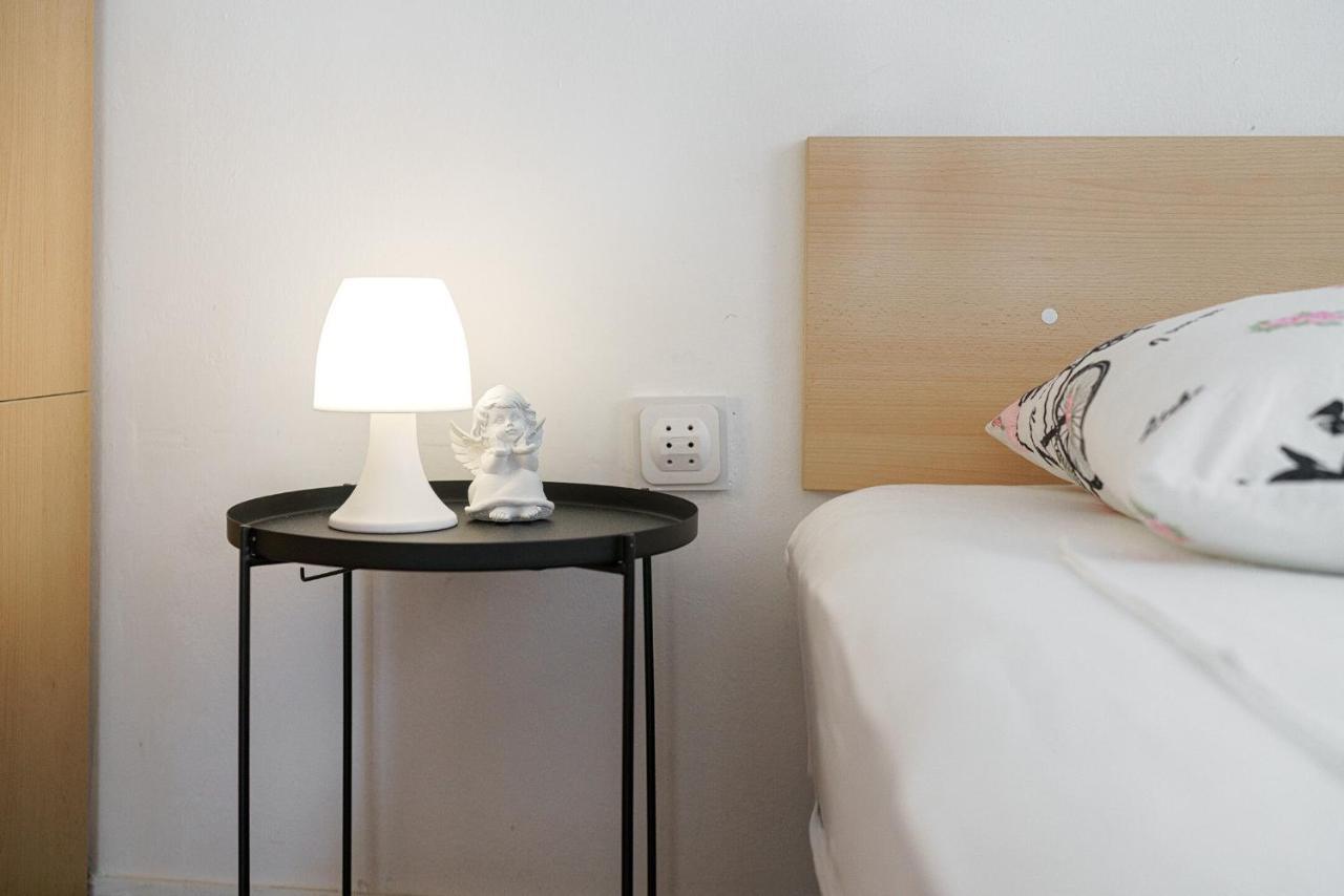 Apartmani Nedoklan ซรีมา ภายนอก รูปภาพ