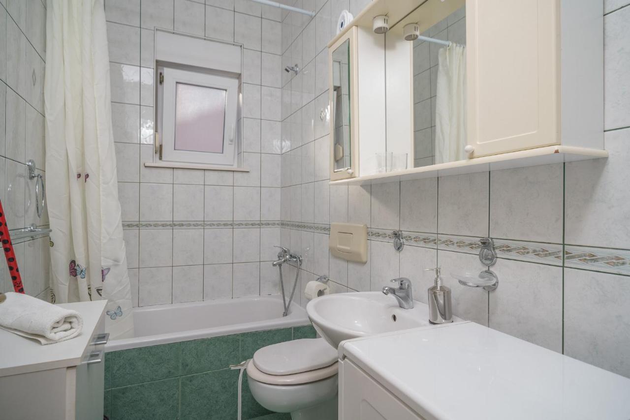 Apartmani Nedoklan ซรีมา ภายนอก รูปภาพ